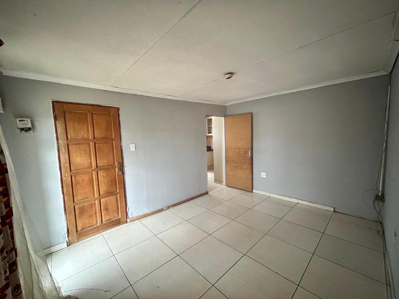 3 Bedroom Property for Sale in Cloverdene Gauteng