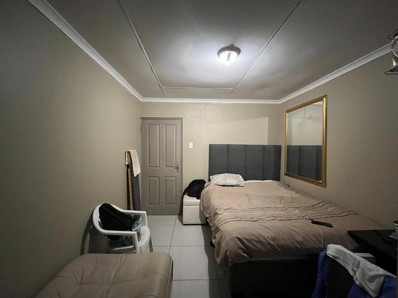 2 Bedroom Property for Sale in Lufhereng Gauteng