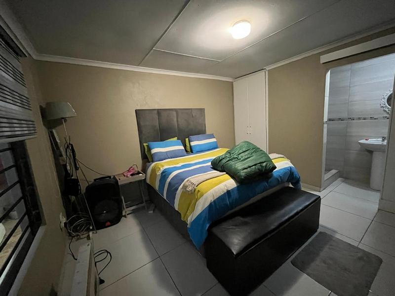 2 Bedroom Property for Sale in Lufhereng Gauteng