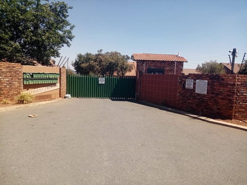 3 Bedroom Property for Sale in Roodepoort Gauteng
