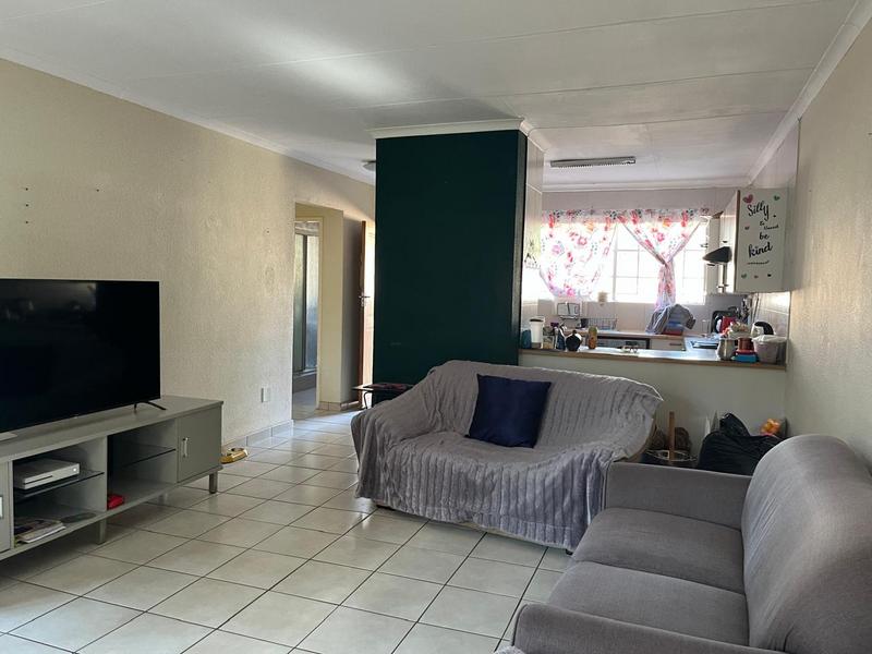 To Let 3 Bedroom Property for Rent in Aston Manor Gauteng