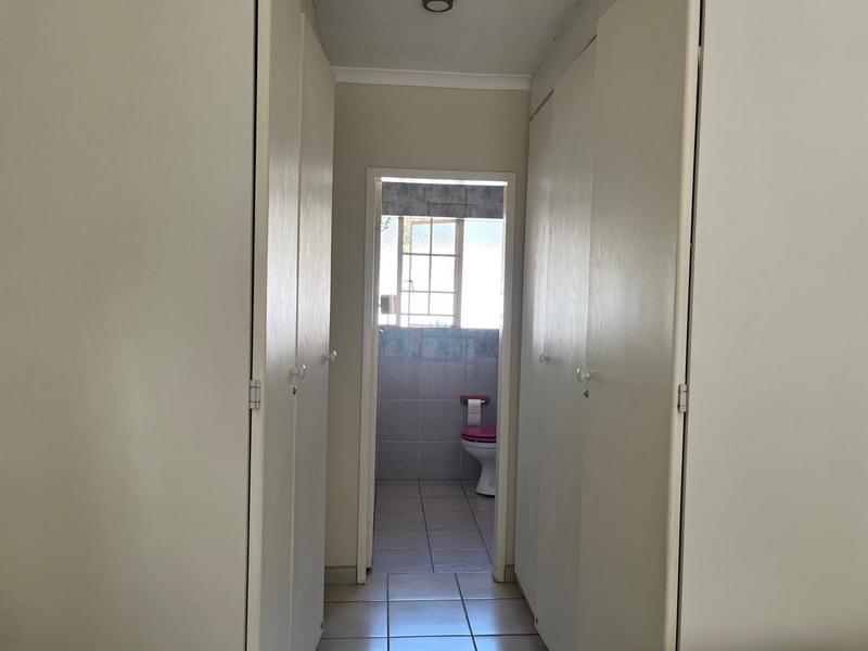 To Let 3 Bedroom Property for Rent in Aston Manor Gauteng