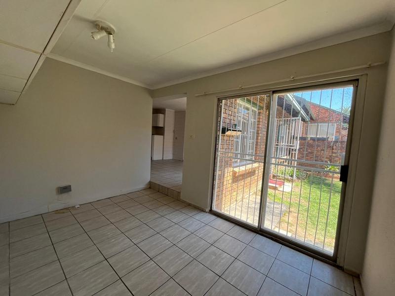 2 Bedroom Property for Sale in Birchleigh Gauteng