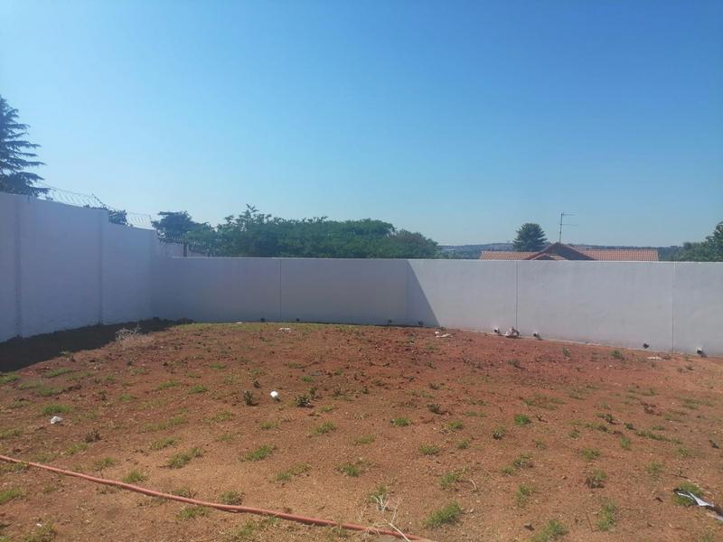 To Let commercial Property for Rent in Edenvale Gauteng