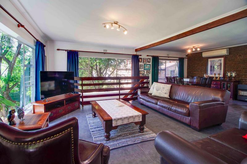 4 Bedroom Property for Sale in Helderkruin Gauteng