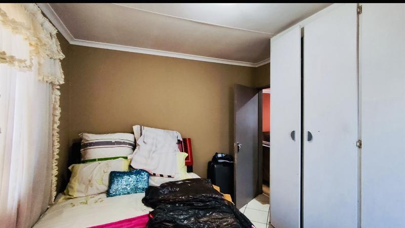 3 Bedroom Property for Sale in Windmill Park Gauteng