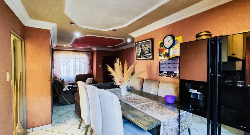3 Bedroom Property for Sale in Windmill Park Gauteng