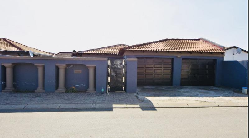 3 Bedroom Property for Sale in Windmill Park Gauteng
