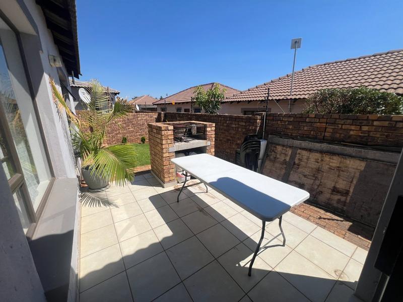 3 Bedroom Property for Sale in Chantelle Gauteng