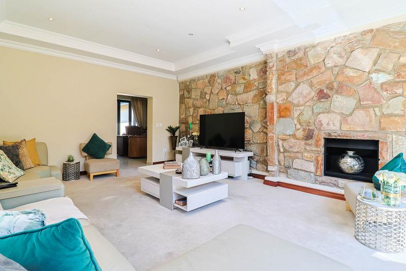 5 Bedroom Property for Sale in Alberante Gauteng