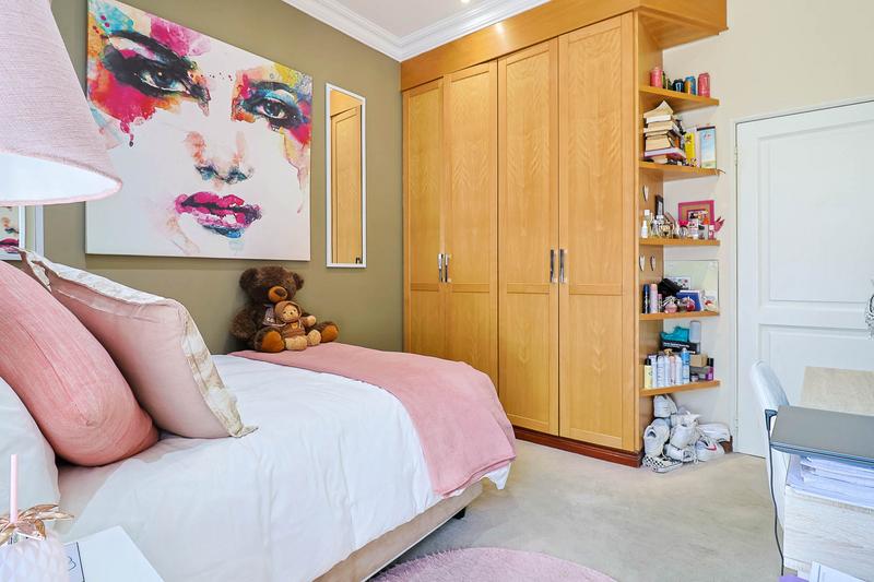 5 Bedroom Property for Sale in Alberante Gauteng