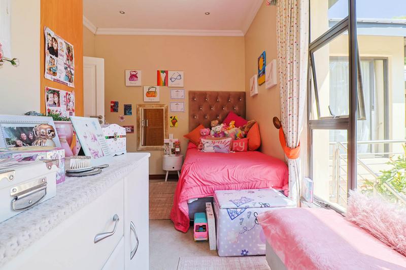 5 Bedroom Property for Sale in Alberante Gauteng