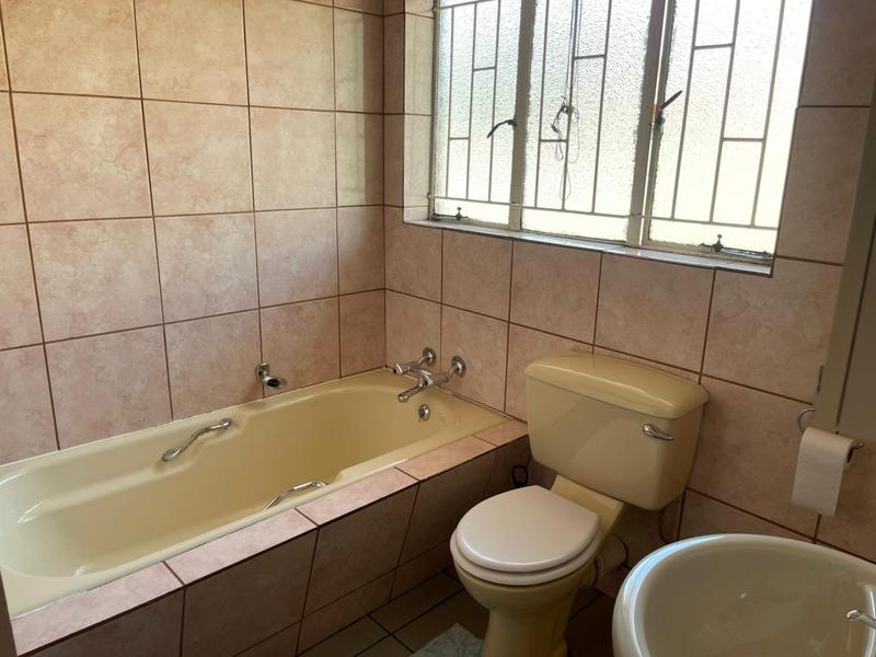 5 Bedroom Property for Sale in Vanderbijlpark SE Gauteng
