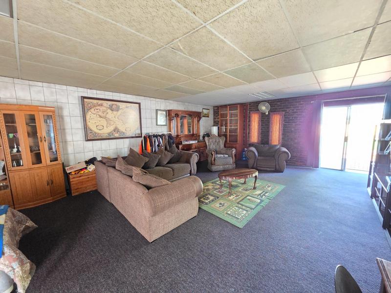 4 Bedroom Property for Sale in Rothdene Gauteng