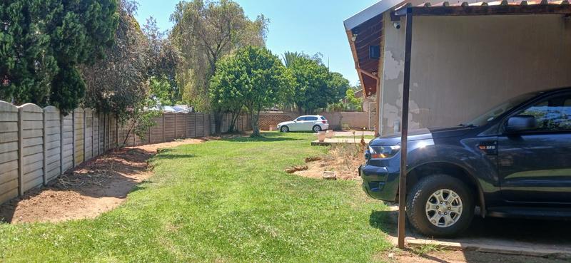 3 Bedroom Property for Sale in Birchleigh North Gauteng