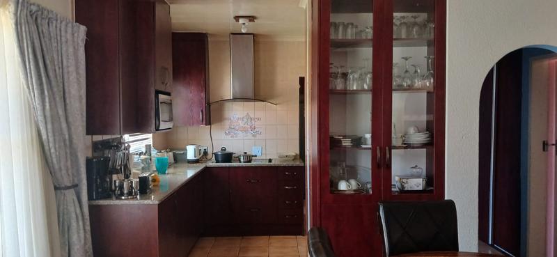 3 Bedroom Property for Sale in Birchleigh North Gauteng