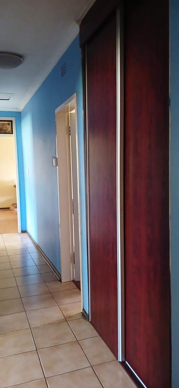 3 Bedroom Property for Sale in Birchleigh North Gauteng