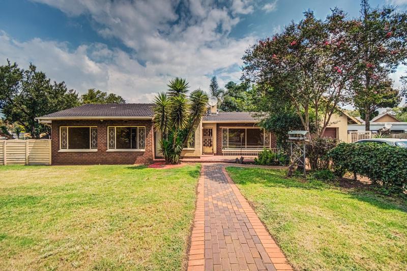 To Let 3 Bedroom Property for Rent in Dinwiddie Gauteng