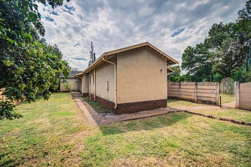 To Let 3 Bedroom Property for Rent in Dinwiddie Gauteng