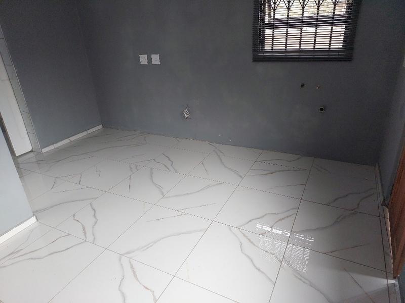 To Let 1 Bedroom Property for Rent in Windmill Park Gauteng