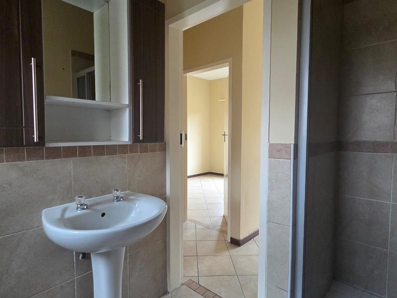 To Let 2 Bedroom Property for Rent in Mooikloof Ridge Gauteng