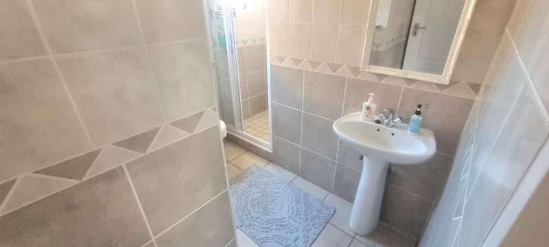 2 Bedroom Property for Sale in Amberfield Gauteng