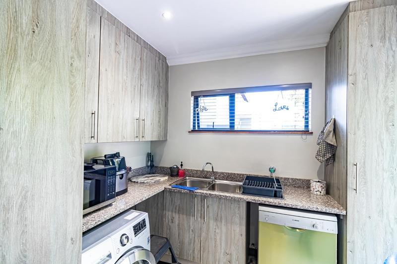 3 Bedroom Property for Sale in Midstream Estate Gauteng