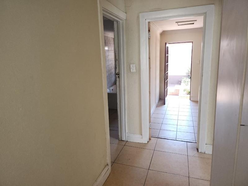 To Let 3 Bedroom Property for Rent in Rosettenville Gauteng