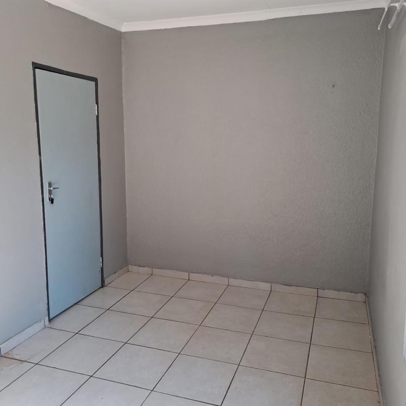 0 Bedroom Property for Sale in Birch Acres Gauteng