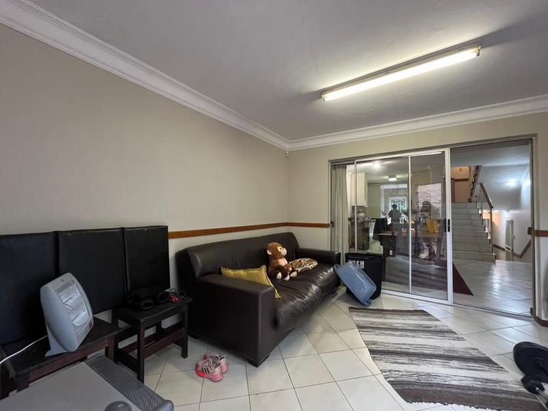 To Let 3 Bedroom Property for Rent in Waterkloof Heights Gauteng