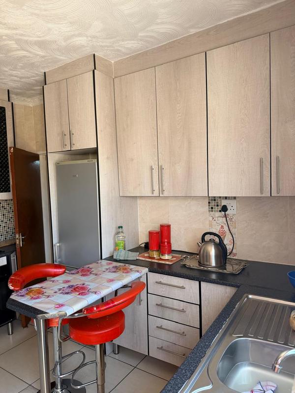 2 Bedroom Property for Sale in Likole Gauteng