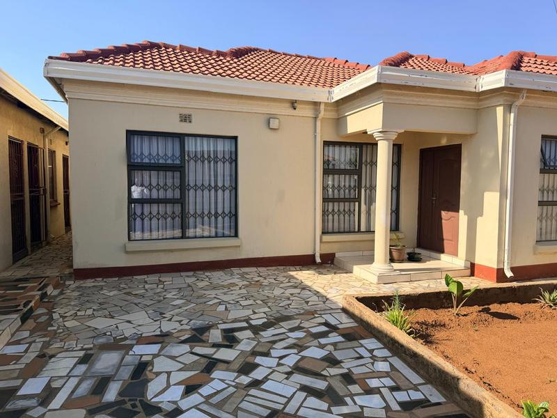 2 Bedroom Property for Sale in Likole Gauteng