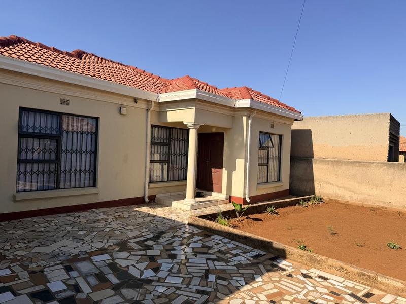 2 Bedroom Property for Sale in Likole Gauteng