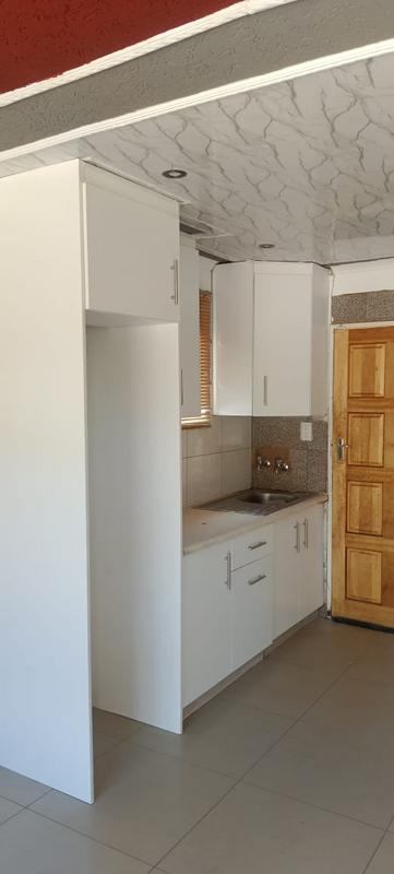 2 Bedroom Property for Sale in Protea Glen Gauteng