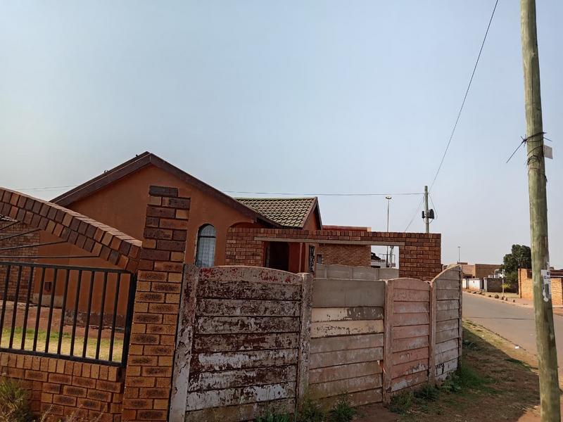 3 Bedroom Property for Sale in Vosloorus Ext 3 Gauteng