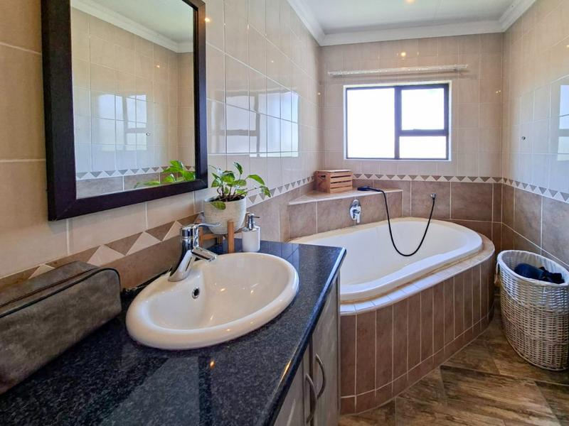 3 Bedroom Property for Sale in Midstream Estate Gauteng