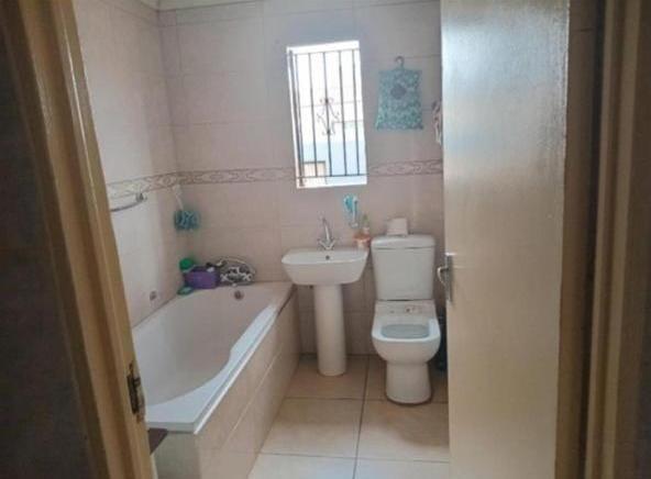 To Let 3 Bedroom Property for Rent in Protea Glen Gauteng