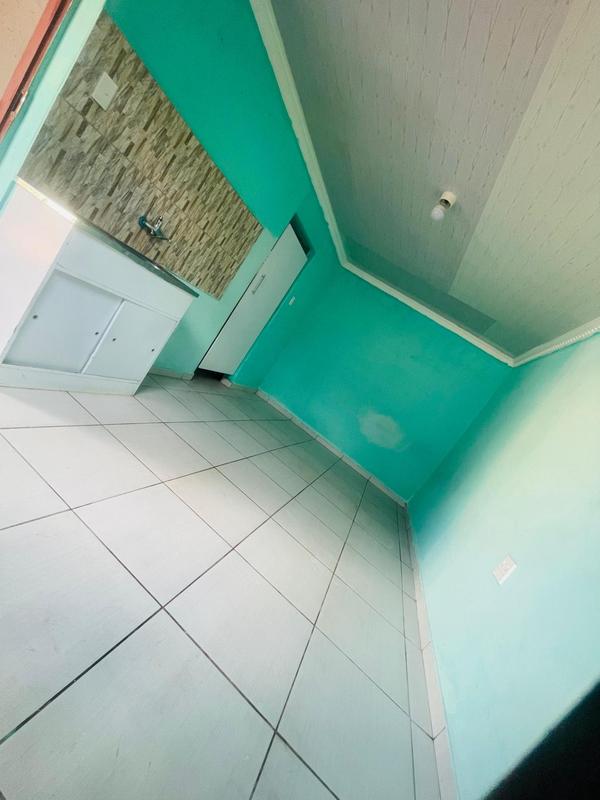 To Let 1 Bedroom Property for Rent in Protea Glen Gauteng