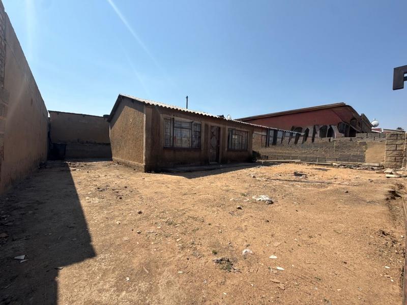 5 Bedroom Property for Sale in Tembisa Central Gauteng