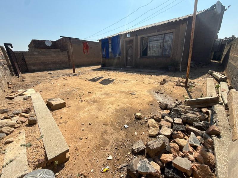 5 Bedroom Property for Sale in Tembisa Central Gauteng