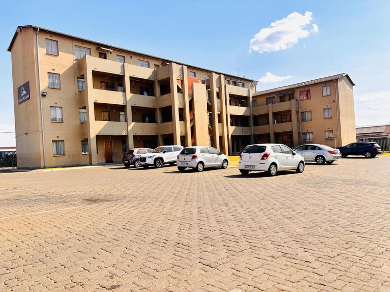 2 Bedroom Property for Sale in Fleurhof Gauteng