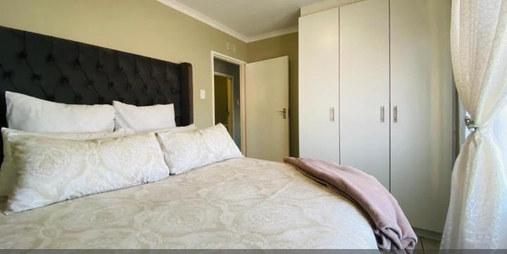 2 Bedroom Property for Sale in Sky City Gauteng