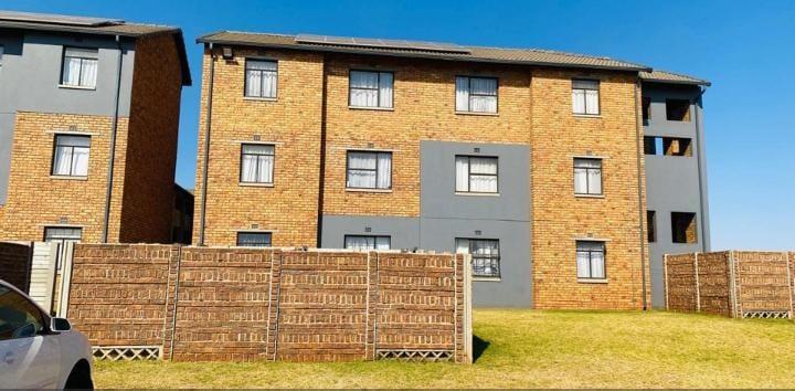 2 Bedroom Property for Sale in Sky City Gauteng