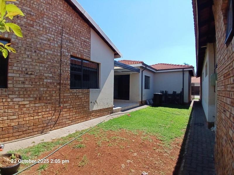 To Let 3 Bedroom Property for Rent in Brentwood Park Gauteng