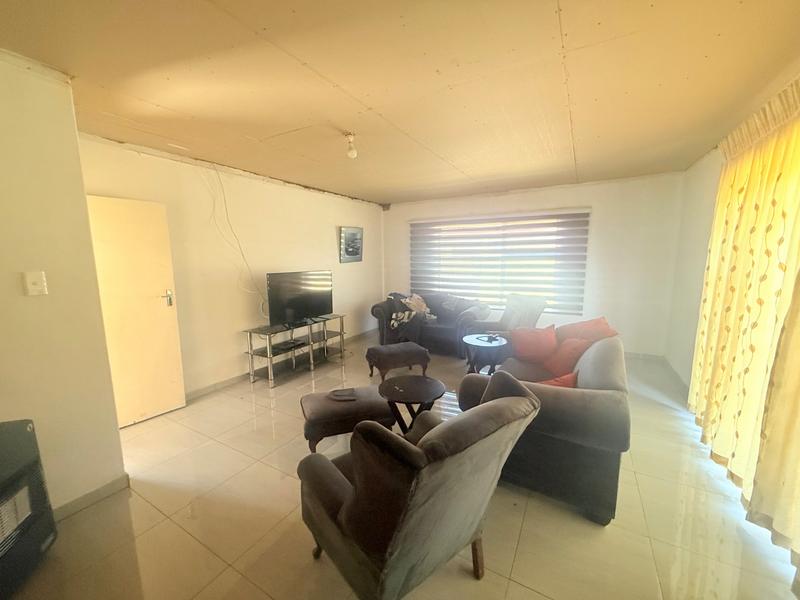 3 Bedroom Property for Sale in Vanderbijlpark CW 5 Gauteng