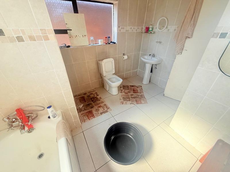 3 Bedroom Property for Sale in Vanderbijlpark CW 5 Gauteng