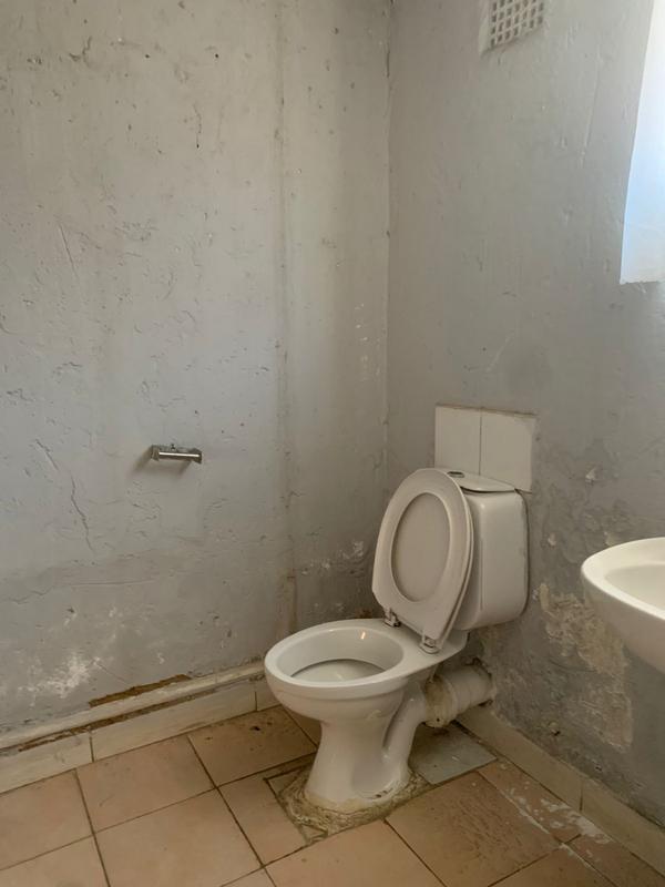 2 Bedroom Property for Sale in Etwatwa Gauteng