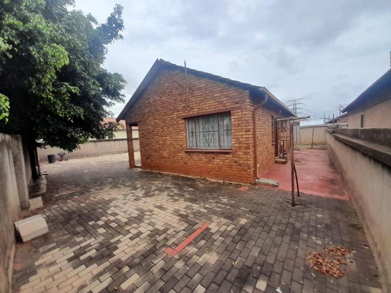 3 Bedroom Property for Sale in Soshanguve VV Gauteng