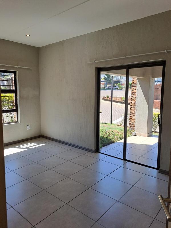 2 Bedroom Property for Sale in Victory Park Gauteng