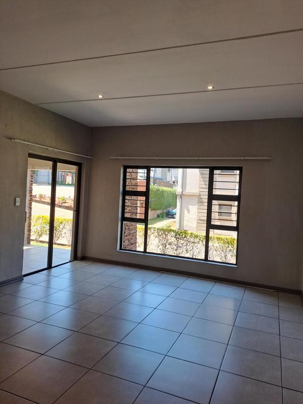2 Bedroom Property for Sale in Victory Park Gauteng